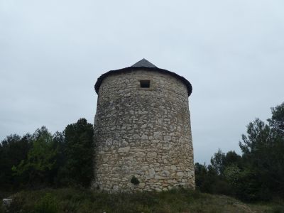 Vue Moulin Parignargues 4