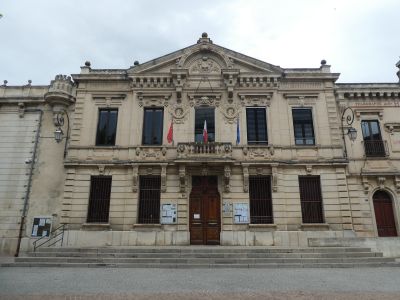 Vue mairie Aimargues
