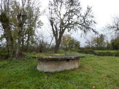 Vue puits Sarmazes