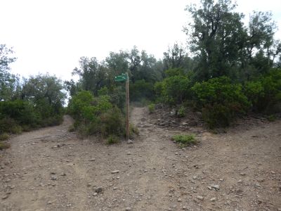 Croisement accès Montagut 10